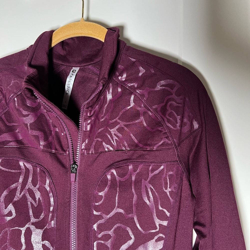 Fabletics Full Zip Cold Weather Jacket Small - Picture 6 of 10